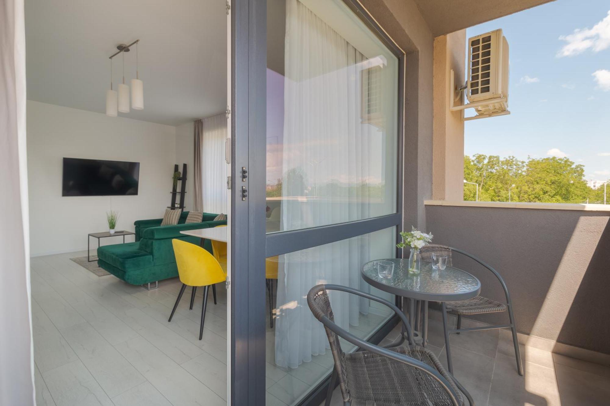 Ferienwohnung Blanco Oradea Exterior foto
